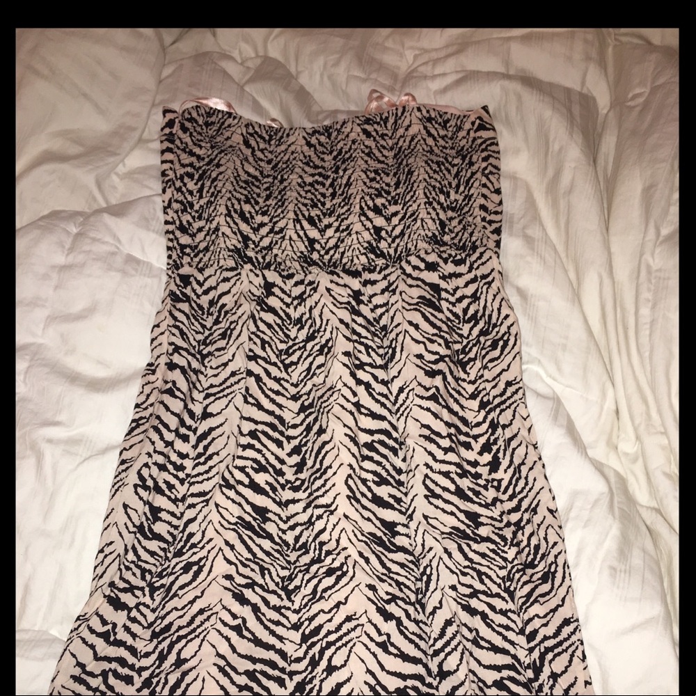 BCBGeneration Pink Black Zebra Print strapless - Picture 5 of 6